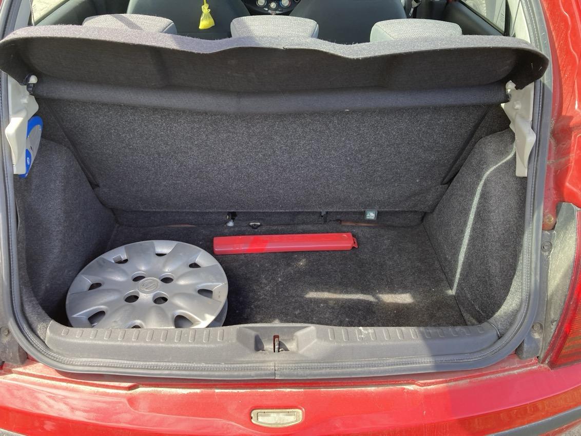 Nissan Micra 6